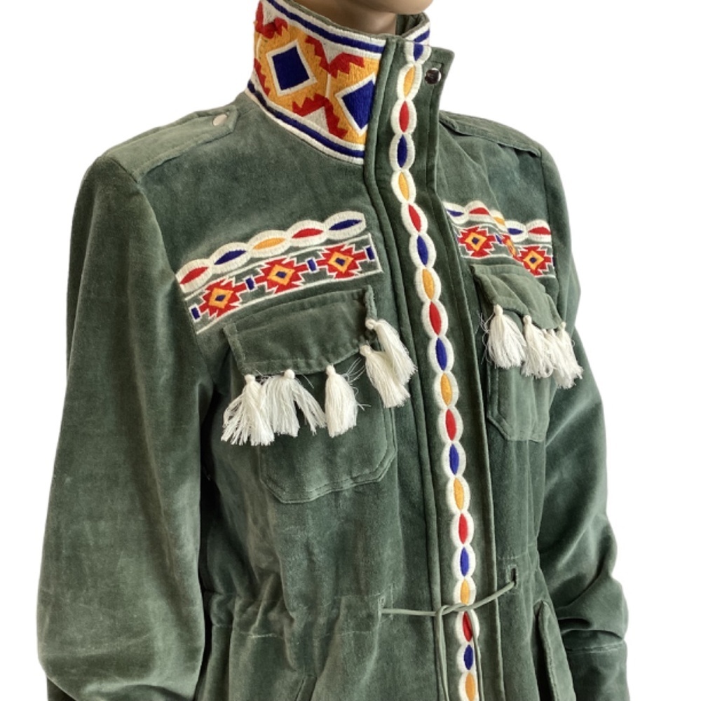 America & Beyond embroidered velvet jacket w/tassels size medium - Picture 7 of 9